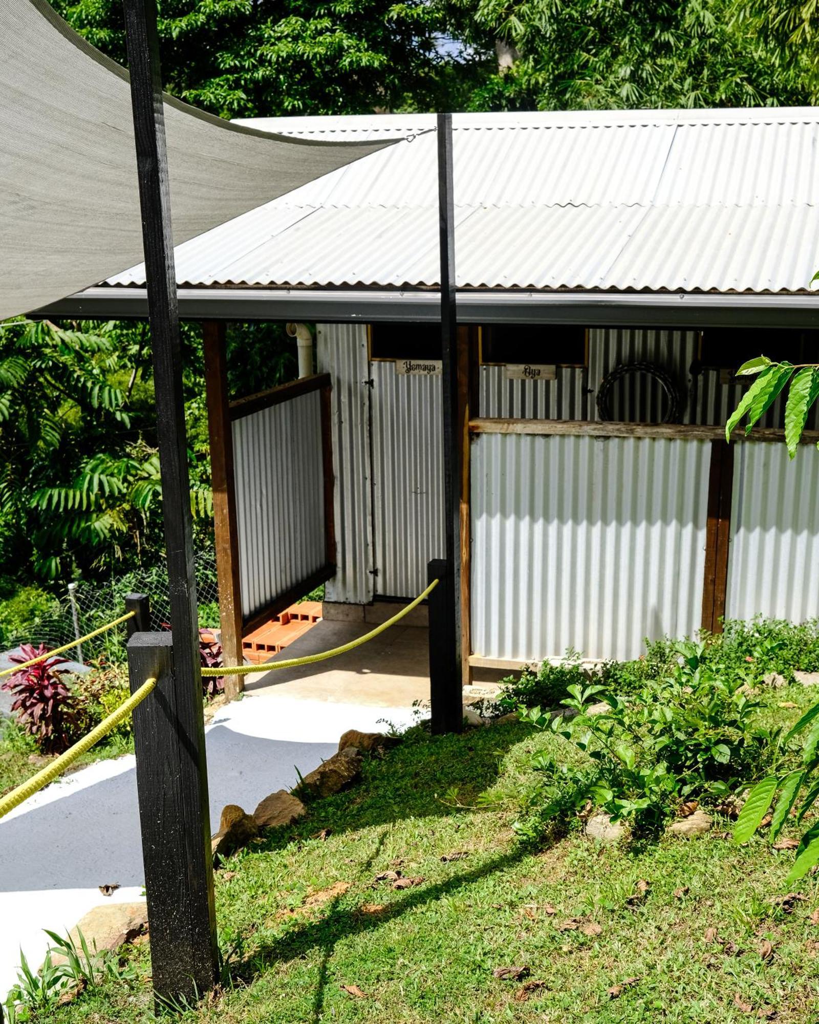 Silk Cotton Cottages Parrot Hall Exterior photo